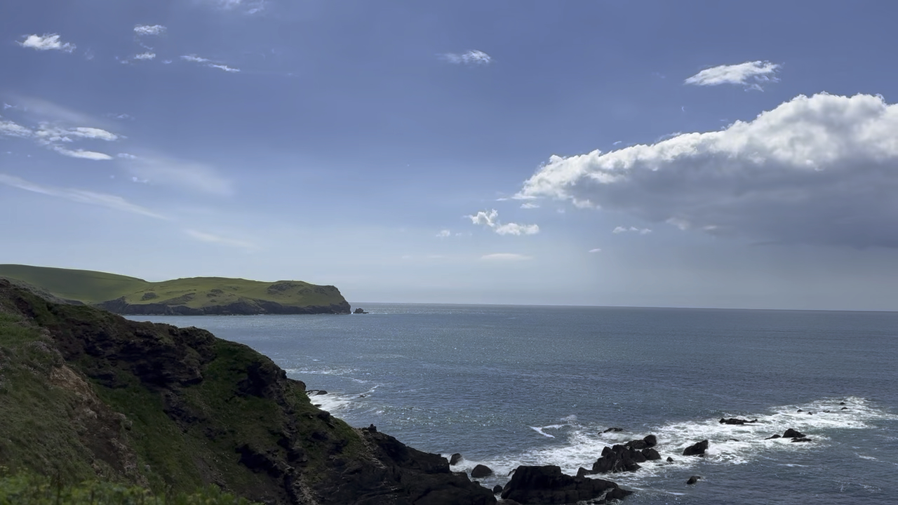 south hams coast. Palgrave award winning eco home. Threshold Architects Passivhaus Tim Offer South Devon South Hams